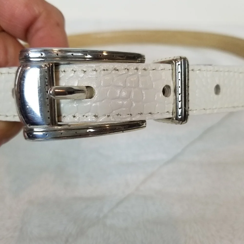 Reversible croc embossed tan and white leather belt etched silver buckle boho S